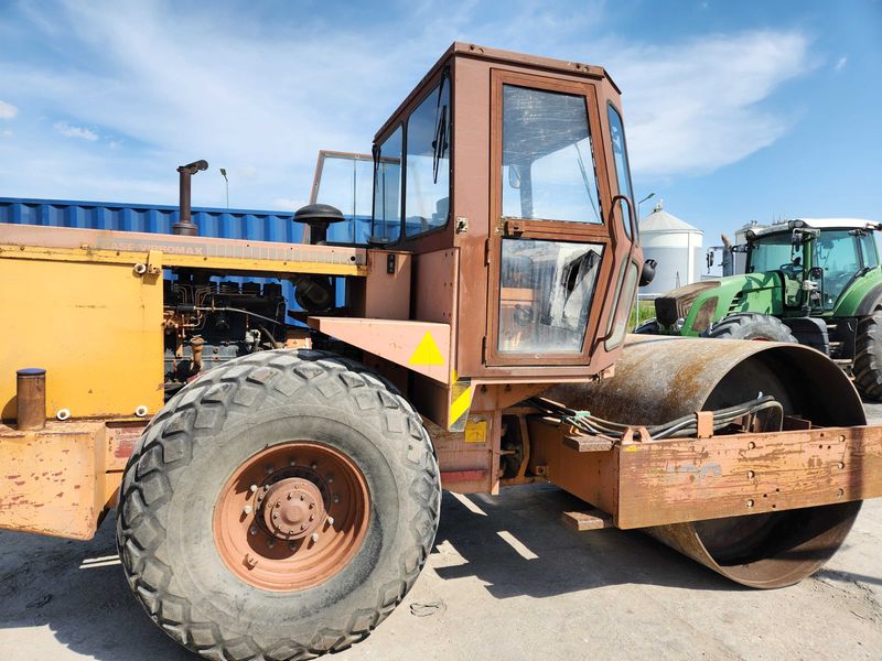 Walec wibracyjny  Case Vibromax 12600 kg - Thumbnail 5