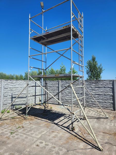 Rusztowanie aluminiowe jezdne 6,20 m roboczych 144 cm x 245 - Thumbnail 2