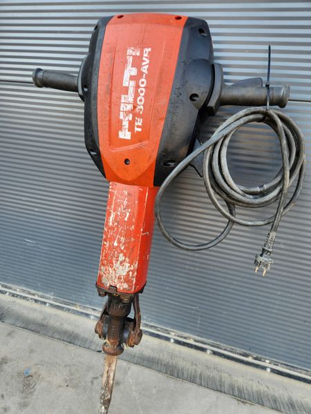 Młot wyburzeniowy HILTI TE 3000 -AVR - Thumbnail 3