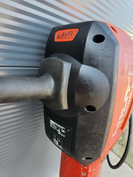 Młot wyburzeniowy HILTI TE 3000 -AVR - Thumbnail 5