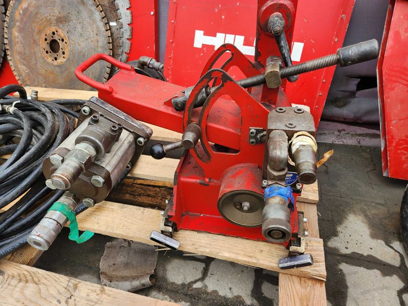 Piła Hilti do cięcia betonu zbrojonego na hydraulice, tarcza  900 mm - Photo 4