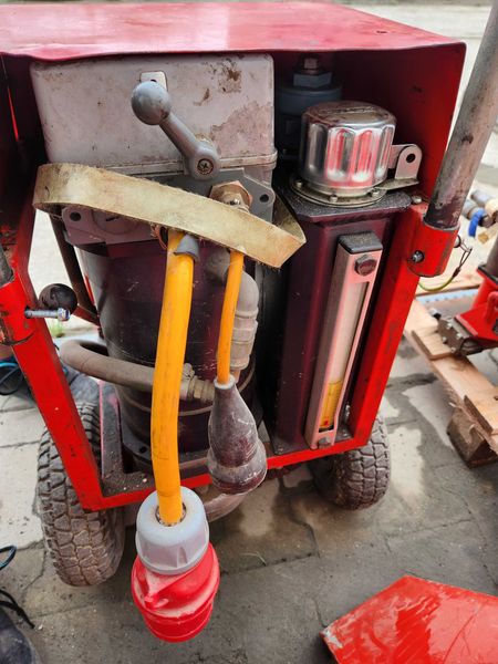 Piła Hilti do cięcia betonu zbrojonego na hydraulice, tarcza  900 mm - Thumbnail 5