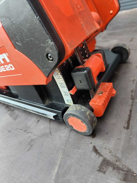 Bruzdownica Hilti DC SE20 - Photo 5