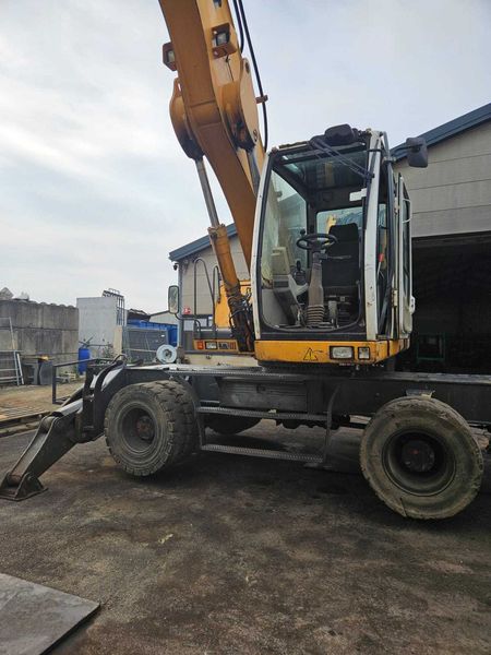 Koparka przeładunkowa Liebherr A924 - Thumbnail 3