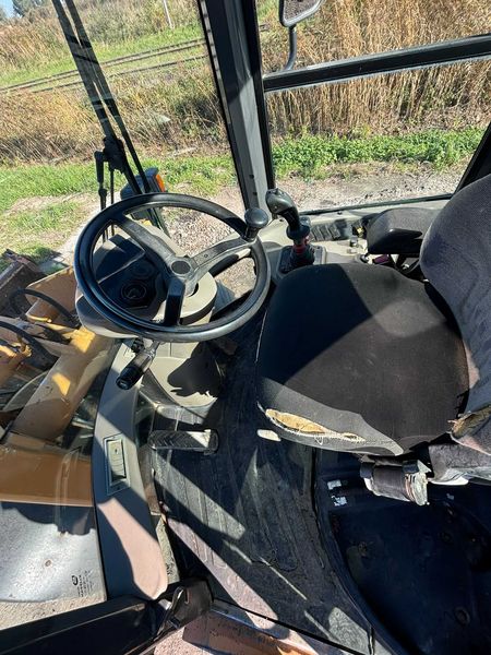 Ładowarka  CASE 221d - łyżka i widły - Photo 4