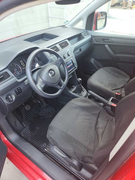 Volkswagen Caddy IV - 2016 r - 118000 km - Photo 4