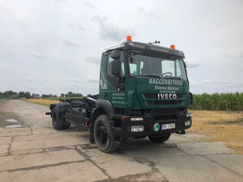 Iveco Trakker, hakowiec, napęd 4x2, 360kM, 2009 rok - Photo 1