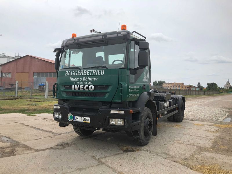 Iveco Trakker, hakowiec, napęd 4x2, 360kM, 2009 rok - Thumbnail 2