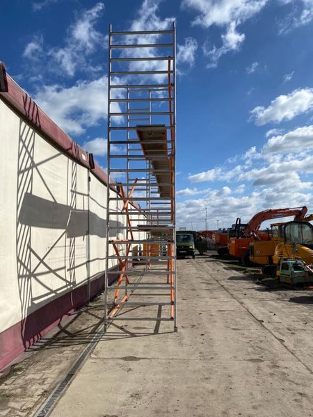 Rusztowanie aluminiowe Altrex- PODEST Z BARIERKAMI - Photo 2