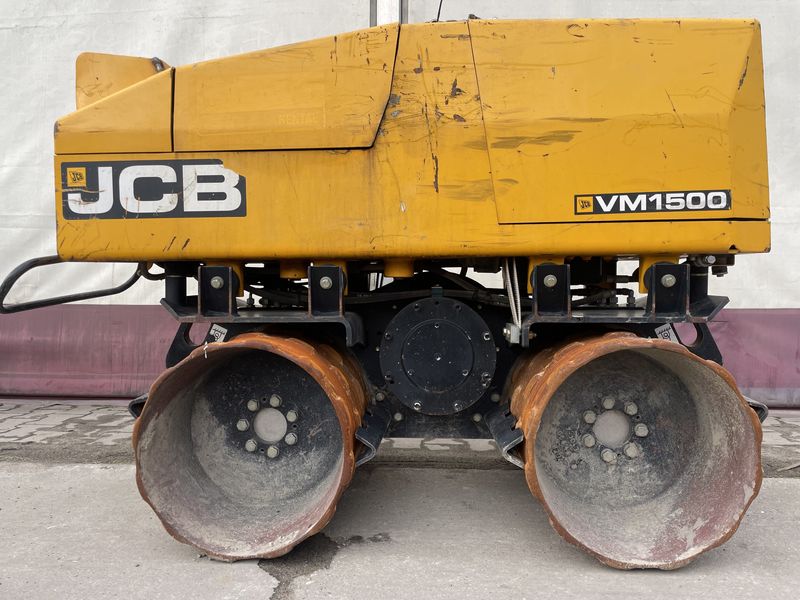 Walec wibracyjny kołkowy JCB VM 1.500 - Thumbnail 1
