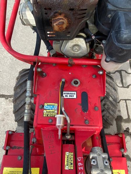 Glebogryzarka Baretto silnik Honda - Thumbnail 2