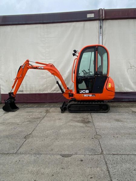 Minikoparka JCB 8018 rozsuwane gąsienice silnik Perkins - Thumbnail 1