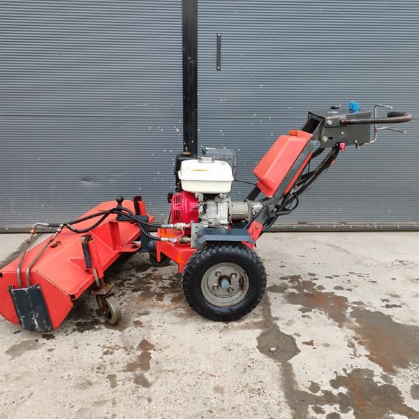 Zamiatarka hydrauliczna spalinowa Kersten K 2000 Honda - Thumbnail 4
