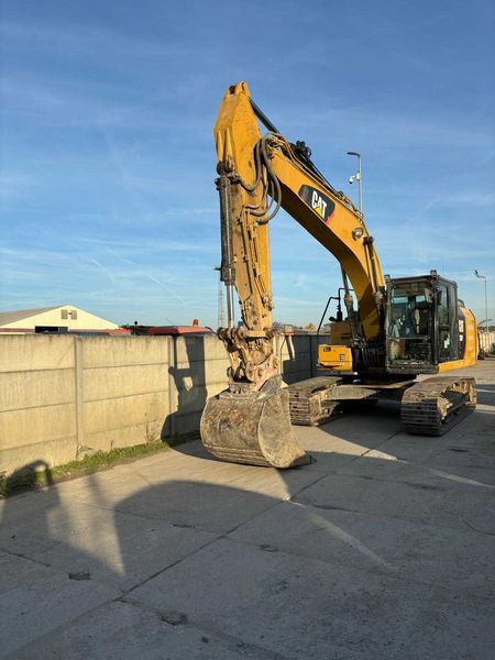 Koparka CAT  320 FL, 2017 r - 5400 Mth - Thumbnail 5