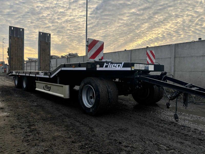 Przyczepa niskopodwozie Fliegl DTS 300 z najazdami - Photo 4