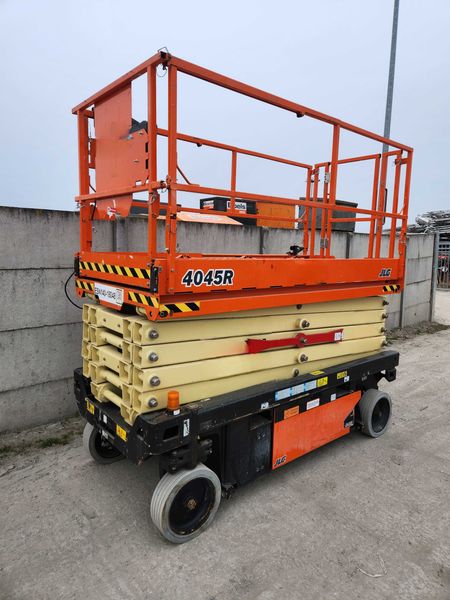 Podnośnik koszowy samojezdny nożycowy JLG 4045R -2018 r - 342 mth - Thumbnail 1