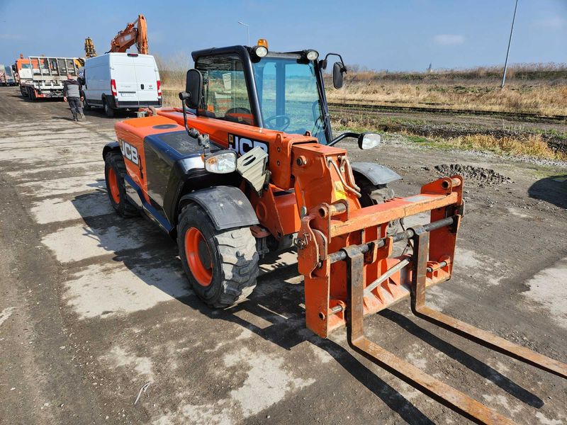 Ładowarka JCB 525-60 z 2018r -2460 mth - - Thumbnail 2
