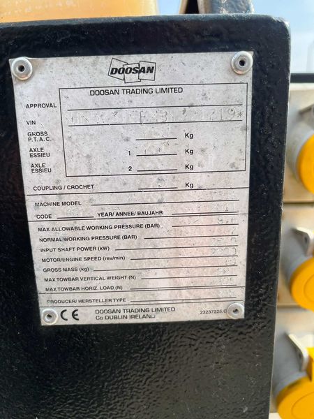 Kompresor mobilny DOOSAN 731E, Tablice w PL - 2011r - Thumbnail 2