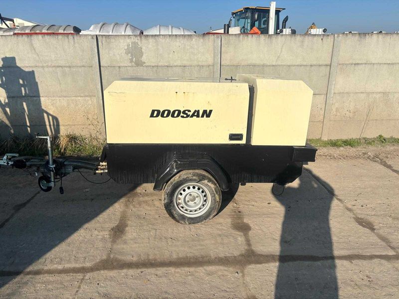 Kompresor Mobilny Doosan 751 - Zar.w PL 2009r -282 Mth - Thumbnail 1